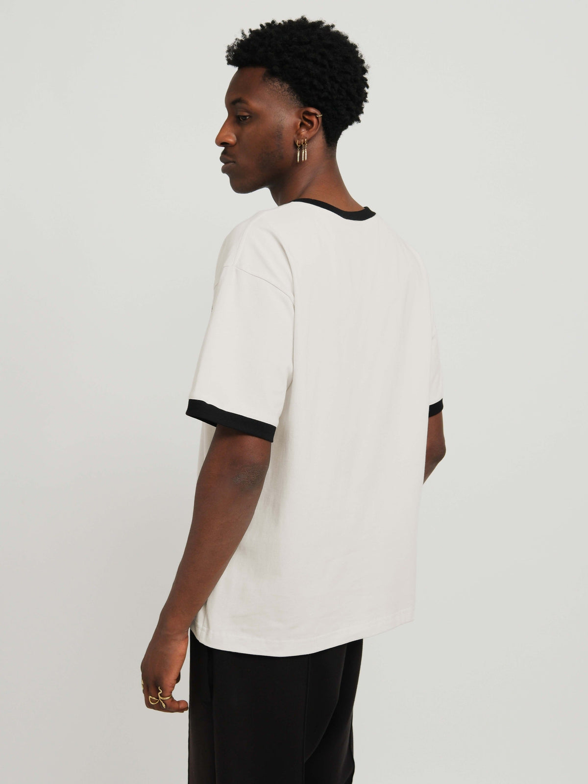 T-shirt Worldwide